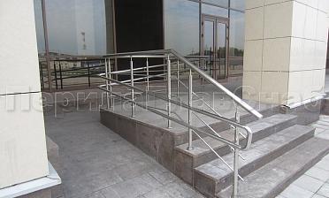 Ограждение пандуса с тремя ригелями купить в Уфе