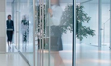 Перегородки в офис с прозрачным стеклом премиум купить в Уфе