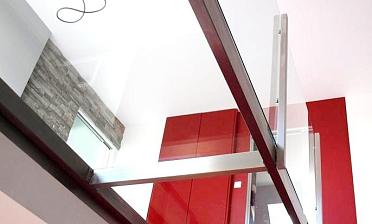 Стеклянные полы из закаленного стекла купить в Уфе