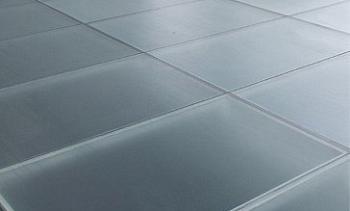 Стеклянный пол в квартиру с матовым стеклом в Уфе. Готовые проекты ПерилаГлавСнаб