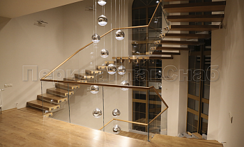 Перила для лестниц в частном доме в Уфе. Готовые проекты ПерилаГлавСнаб