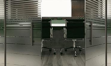 Перегородки из стекла с пленкой для офиса премиум купить в Уфе