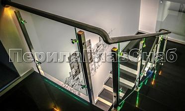 Ограждения со стеклом и подсветкой поручня купить в Уфе